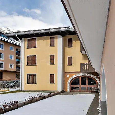 Apartments And Rooms Chesa Silva - Silvaplana