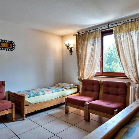 ゲストハウス Apartments And Rooms Chesa Silva - Silvaplana