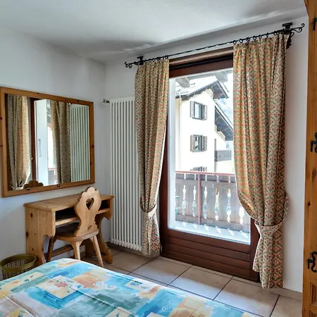 Apartments And Rooms Chesa Silva - Silvaplana シルヴァプラーナ